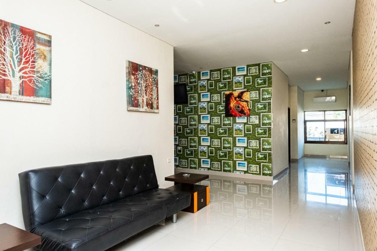 Reddoorz @ Pelita Raya Rappocini Hotell Makassar Exteriör bild