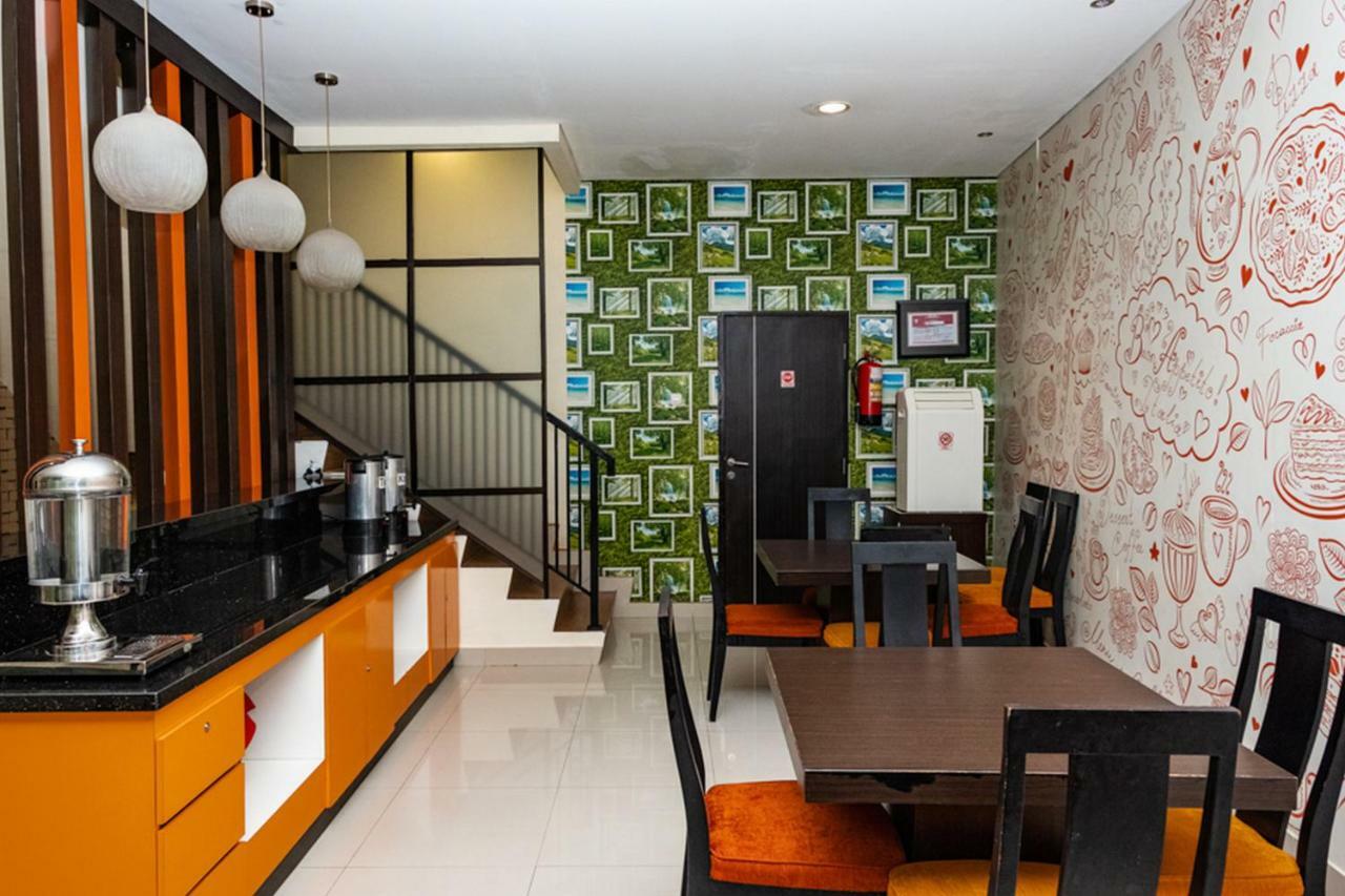 Reddoorz @ Pelita Raya Rappocini Hotell Makassar Exteriör bild