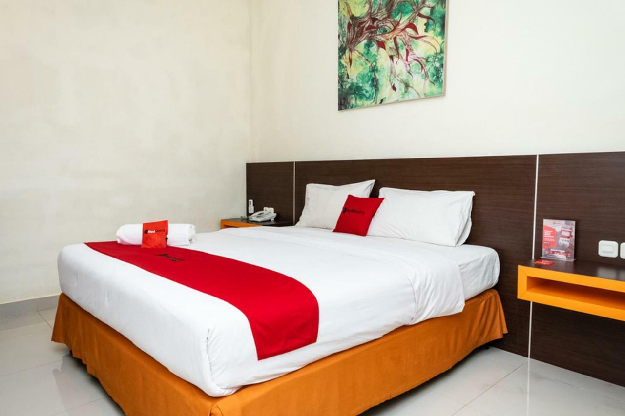 Reddoorz @ Pelita Raya Rappocini Hotell Makassar Exteriör bild